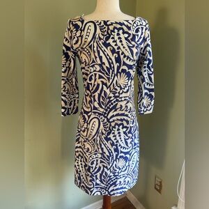J.McLaughlin Imogen Sheath Dress size XS. 3/4 sleeve; blue/white paisley print